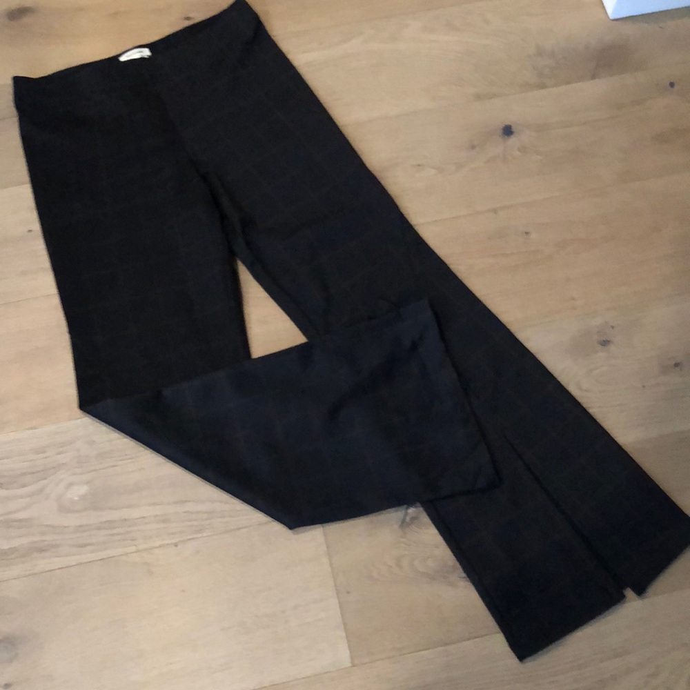 Max Studio Black knit flared slacks with burgundy squared lines